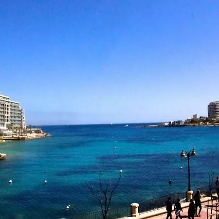 아파트 ★ Sea View ★ Three Bedroom In The Centre