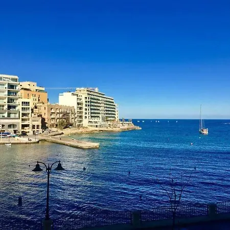 Apartment ★ Sea View ★ Three Bedroom In The Centre *